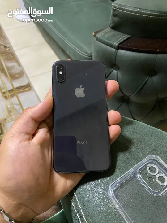 iPhone XS  64GB