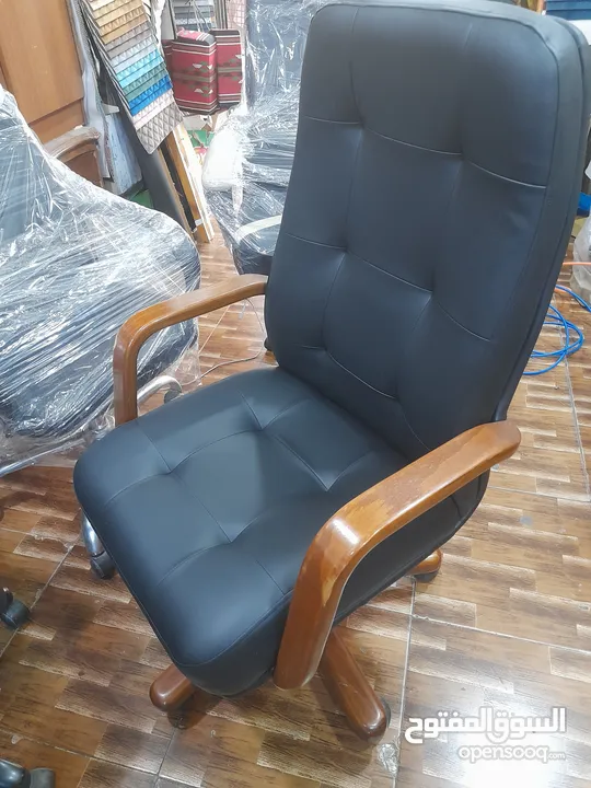 صيانة وتنجيد الكنب المنزلي والكراسي الجلد المكتبية