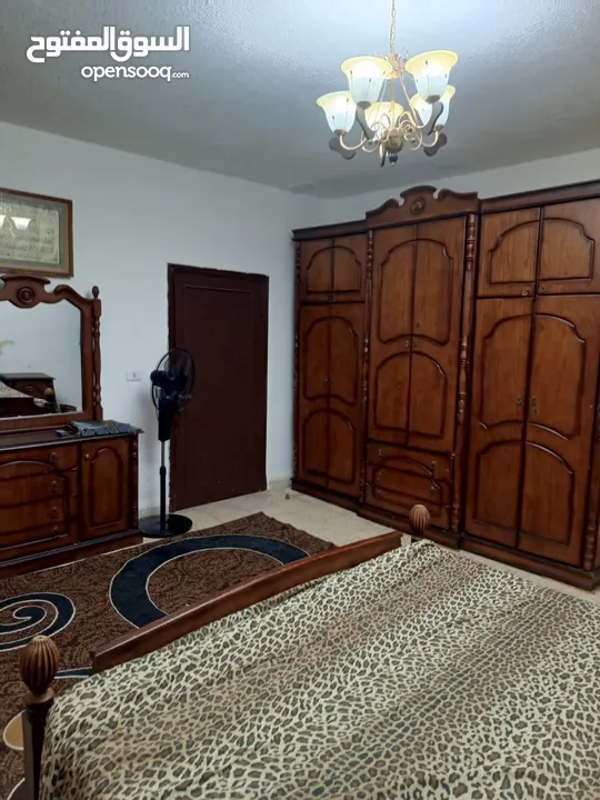 شقة ارضية مفروشة للإيجار بشارع الجامعة الاردنية من المالك مباشرة