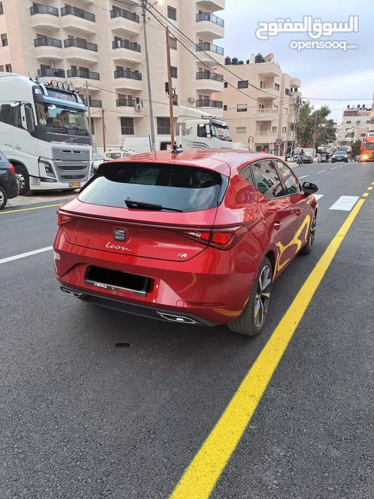 سيات ليون 2021 للبيع