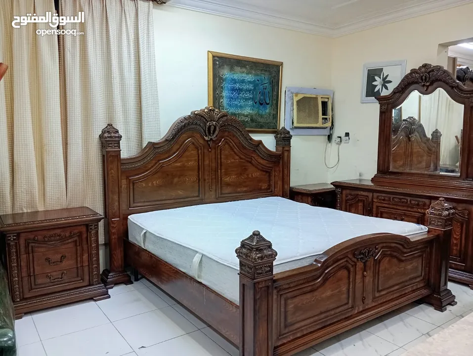 like new condition Nabco brand Super king size bed room set available for sell