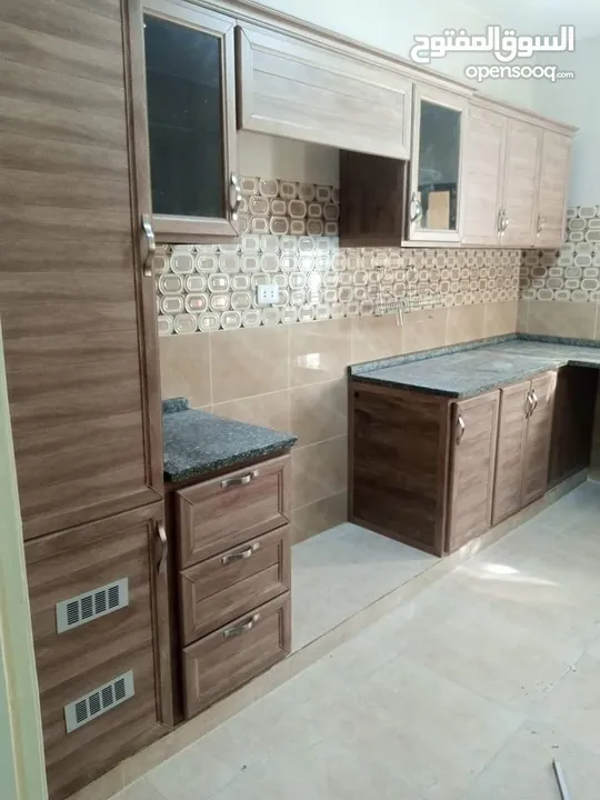 مطابخ المنيوم صلد / pvc