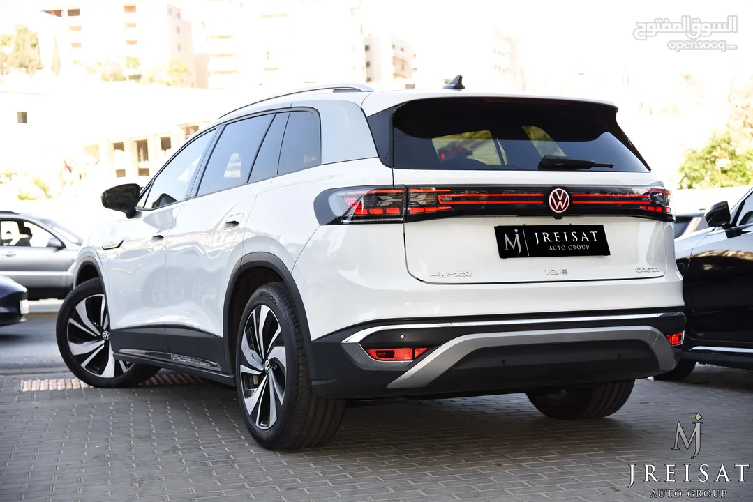 فولكس فاجن ID.6 كروز بيور كهربائية بالكامل 2022 Volkswagen ID.6 Crozz Pure SUV EV