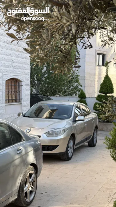 رينو فلوينس 2012