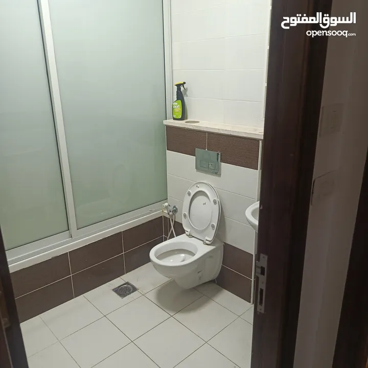 رووف للبيع سوبر ديلوكس مفروش  ضاحية الغدير