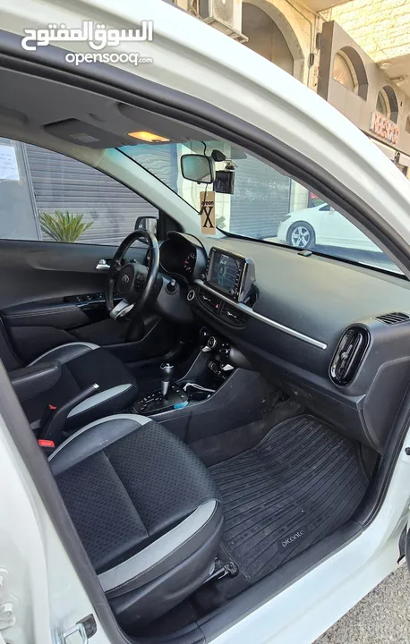 kia morning فل اضافات ما عدى فتحة