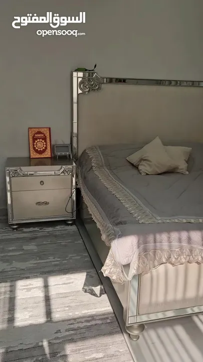 Bedroom /  غرفة نون لشخصيين