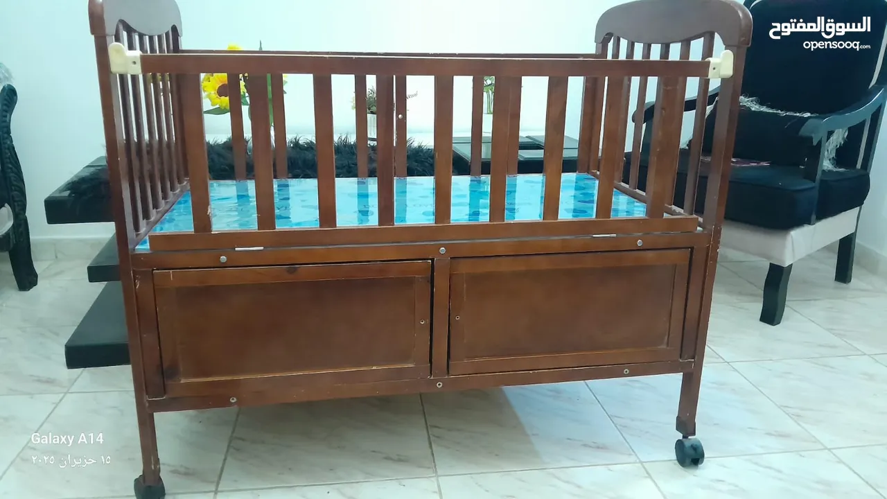 سرير اطفال بحالة الوكالة