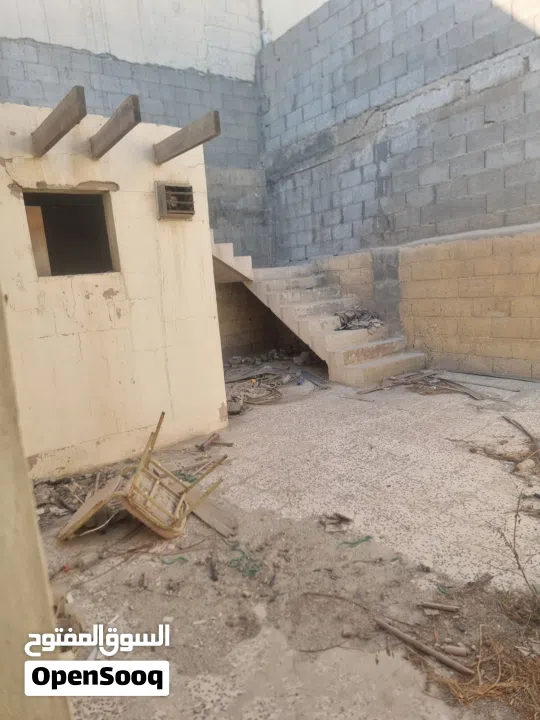 منزل قديم للبيع