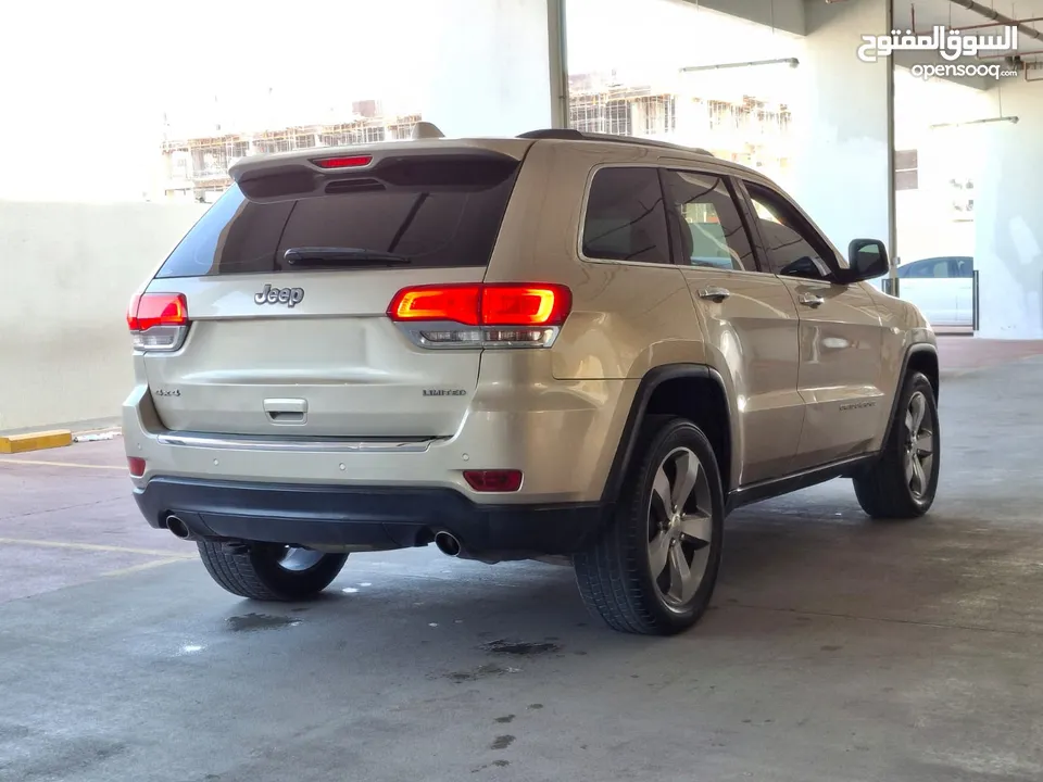 jeep grand cherokee 2014 v8 GCC