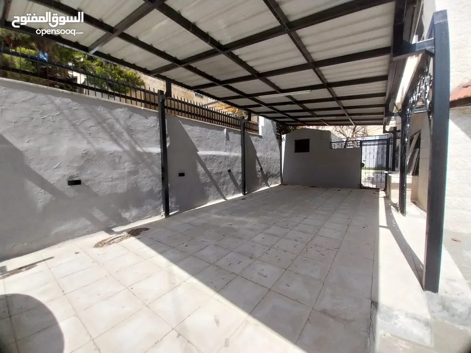 شقة غير مفروشة للإيجار 200م2 ( Property 19443 )-174977282
