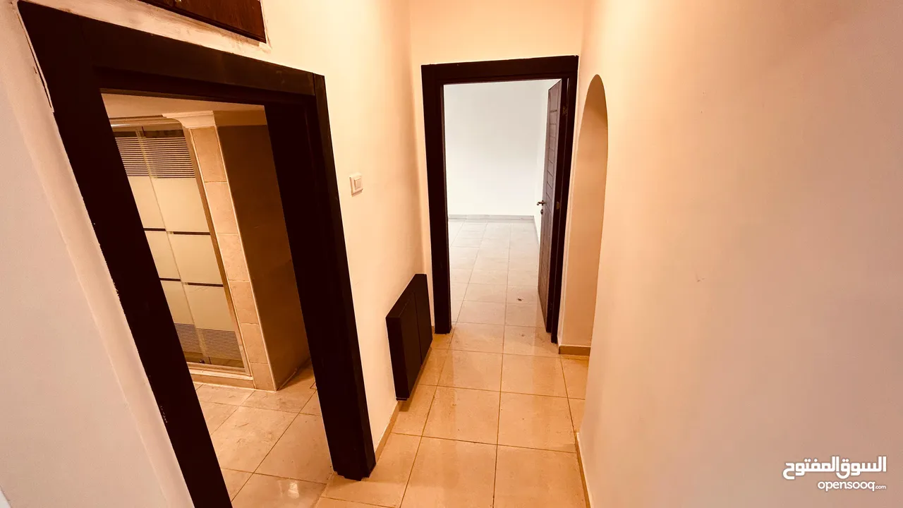 شقة للإيجار غرفة نوم واحدة  semi finished عمان - ضاحية الرشيد خلف الجامعة الأردنية  فاخرة من المالك