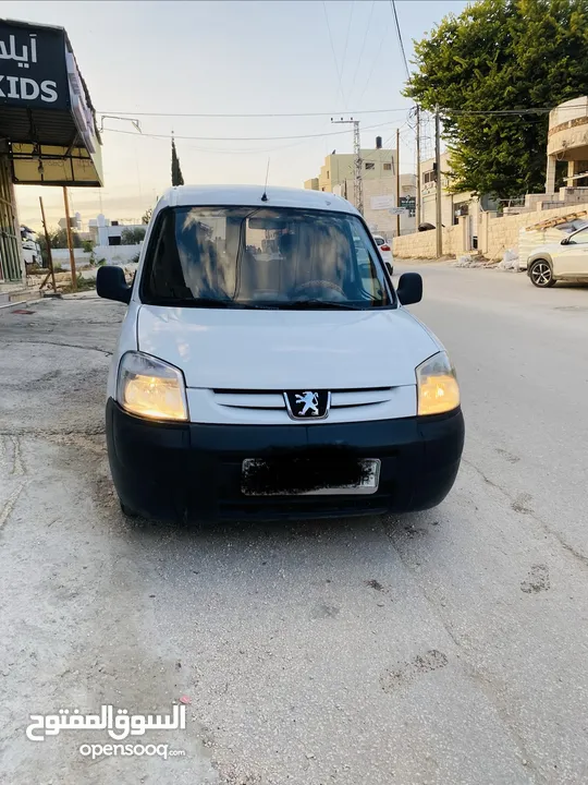 بيجو بارنتر 2008