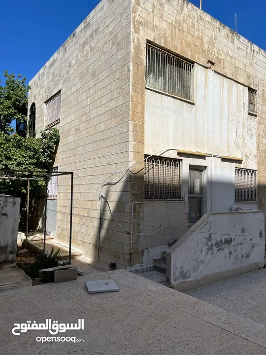 شبه فيلا للبيع في عبدون  ( Property ID : 41618 )