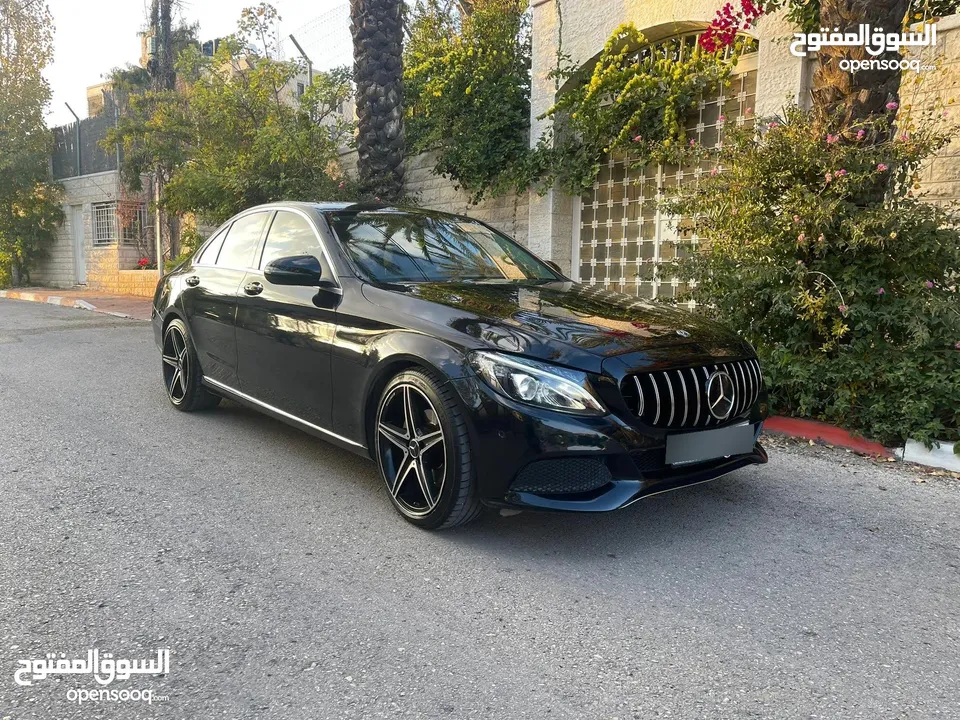 مرسيدس c200  بحال الوكالة