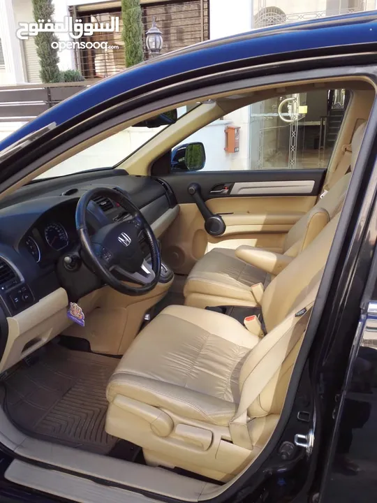 4جيد 2011 Honda cr-v هوندا سي ار في