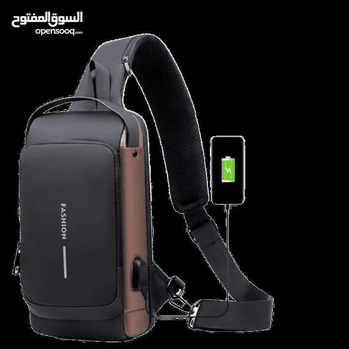 حقيبة رياضية من Fashion بشكل مميز وانيق مع منفذ USB للشحن توفرت يمنا اطلب الآن
