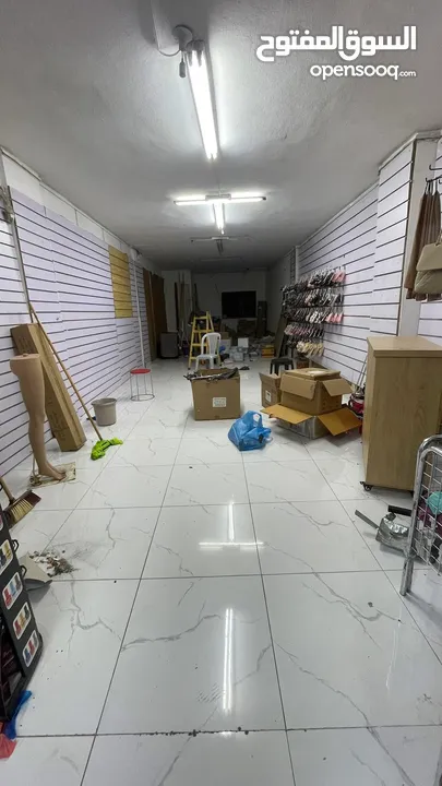 فرصة استثمار لا تعوض محل للضمان في البيرة- البالوع على الشارع الرئيسي مباشرة