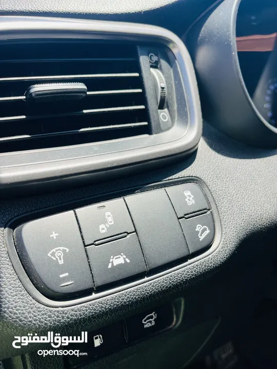 Kia sorento 19-20 فل ما عدا الفتحة   امكانية البيع دفعة وشيكات