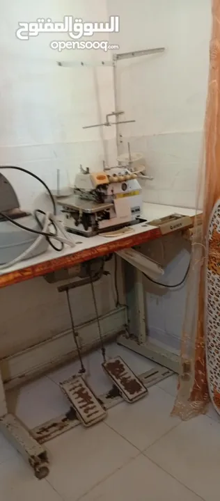 ماكنه خياطه درزه و حبكه للبيع بحاله جيد