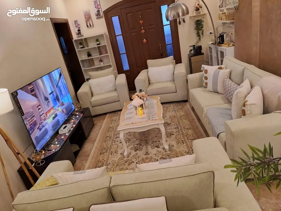 طقم كنب مستورد فاخر جدا