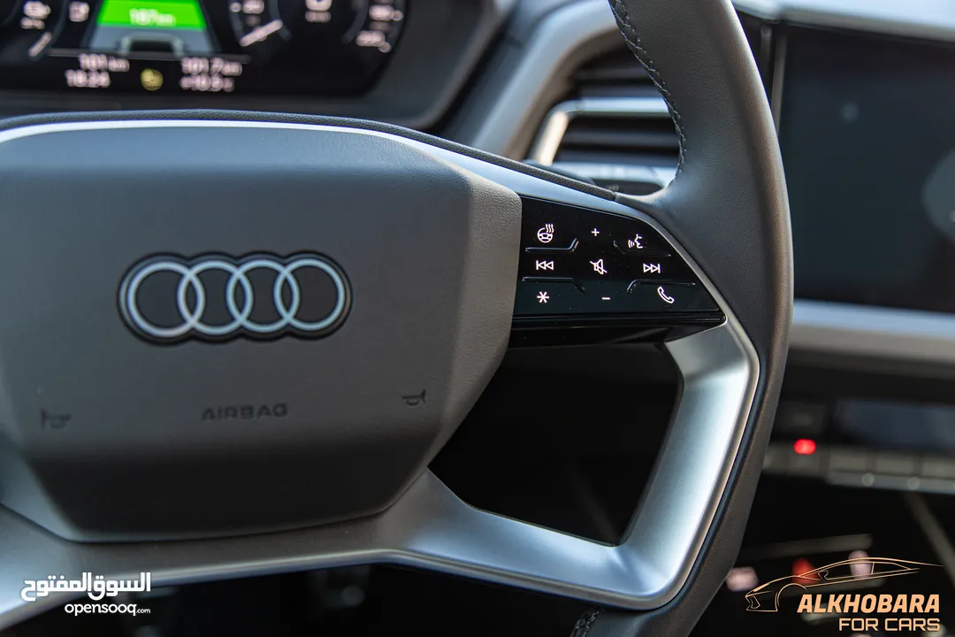 Audi Q5 2022 40 E-tron Quattro   يمكن التمويل