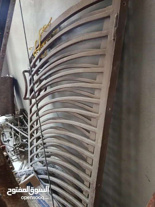 **للبيع نوافذ وأبواب  (دبل قلاص)**