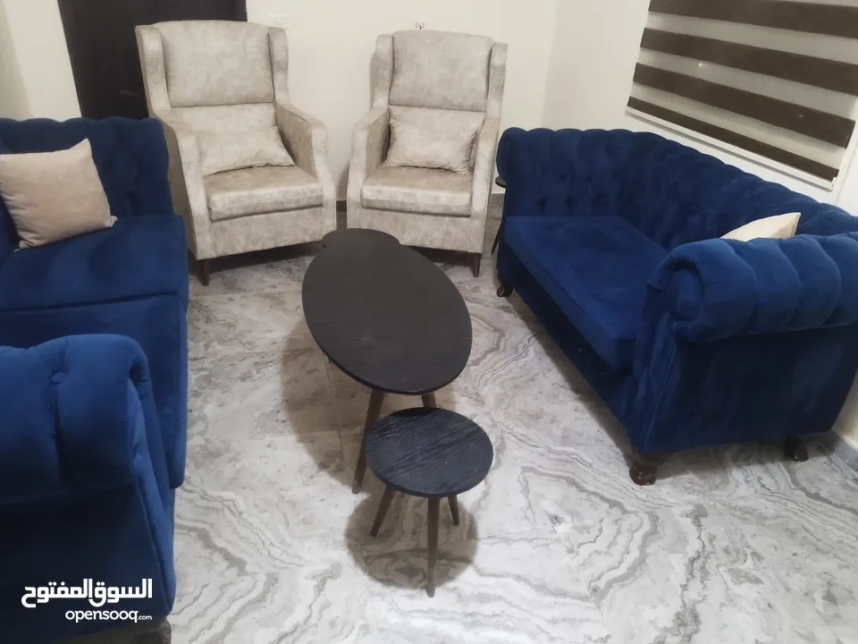 طقم كنب للبيع بحاله جيده