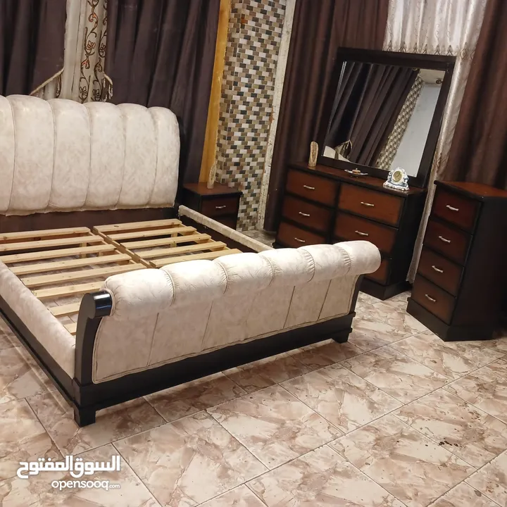 غرفة نوم ماستر تفصيل  وكالة الوكالة  استخدامها لا يذكر  خشب لاتيه و زان وقشرة بلوط        فاخرة جدا