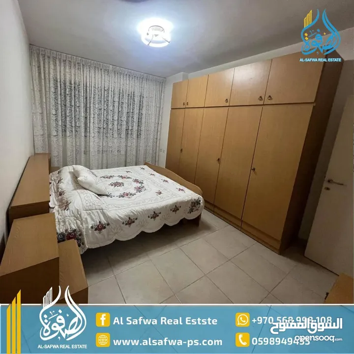 شقه مميزة موقع استراتيجي بوسط البلد دقيقه من دوار الساعة قريبه من كل الخدمات هادئه معزوله عن الفوضه