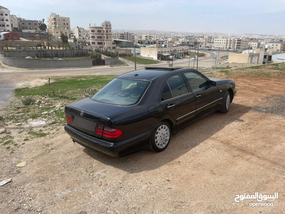 مرسيدس قرش ونص للبيع