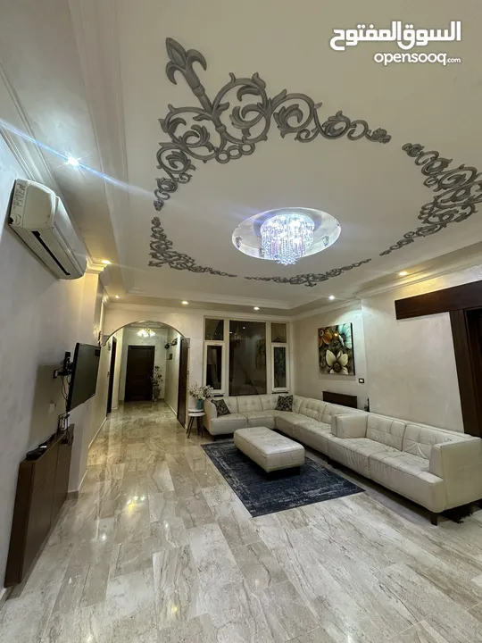 Villa for sale with the best view in Amman! ! فيلا للبيع بأطلالة فخمة داخل عمان