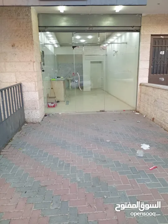 محل مميز للإيجار بموقع استراتيجي — لا تفوت الفرصة