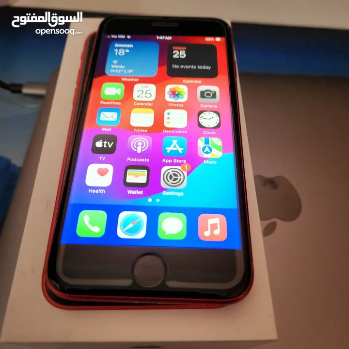 IPhone SE 2020 64 GB زي الجديد نظيف جدا خالي من اي خدوش