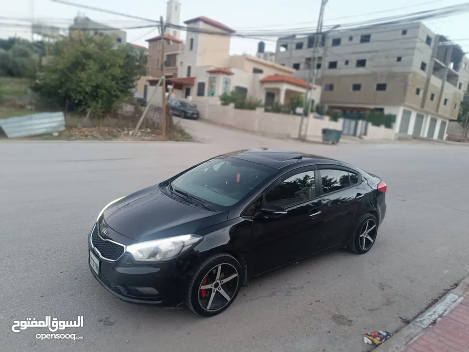 كيا سيراتو 2015 فل فتحه هوك ليدات بسعر حرق 39500 البدل وارد