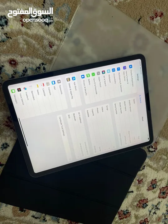 ايباد ابل برو 11 انش 64 قيقا نظيف مو مفتوح ؤلا مصلح شرط مع كفر والشاحن والواير الصامل يراسلني وتساب