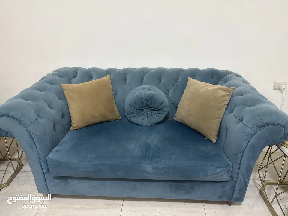 طقم كنب بحالة جيدة جيدا