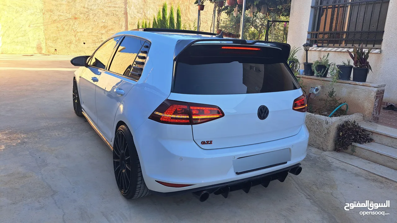 عرررض مغرري حرررق كااااش فقط ككاش golf gti mk7 2000 turbo 245 حصان  مش tsi