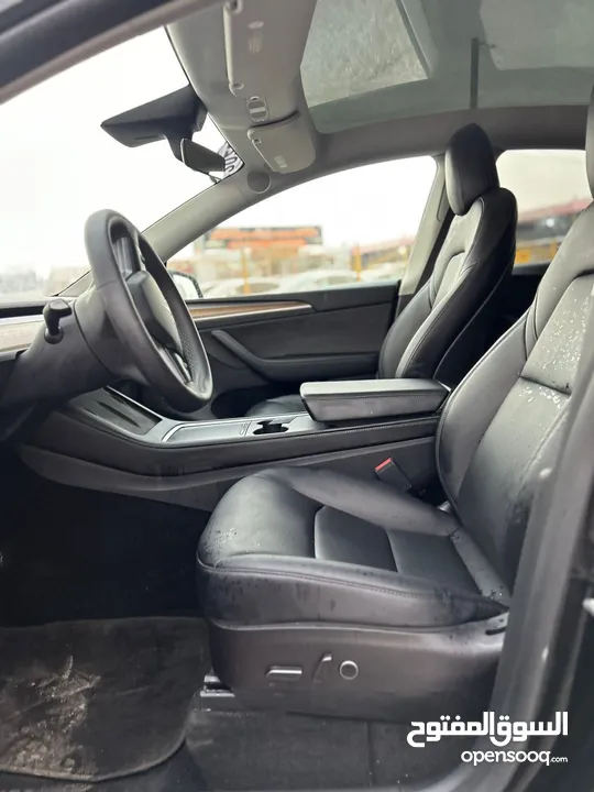 TESLA MODEL Y 2022 LONG-RANGE DUAL MOTOR-7 Seats  (سبع مقاعد)