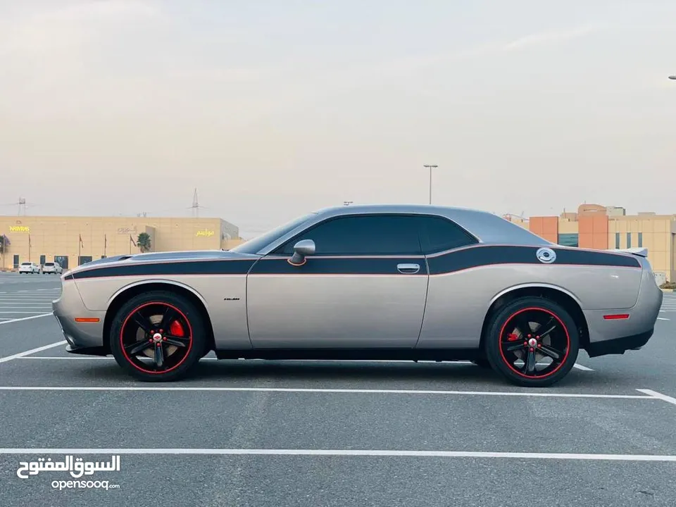 DODGE CHALLENGER 2018 R/T WITH KIT SRT ORGINAL / V8