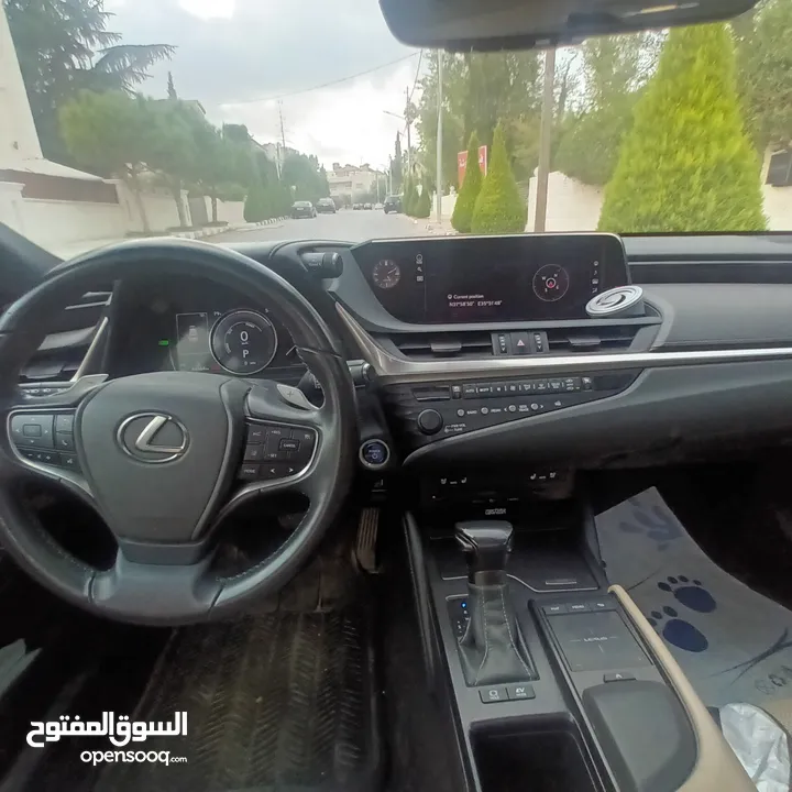 Lexus ES 300h 2020 كاش أو اقساط