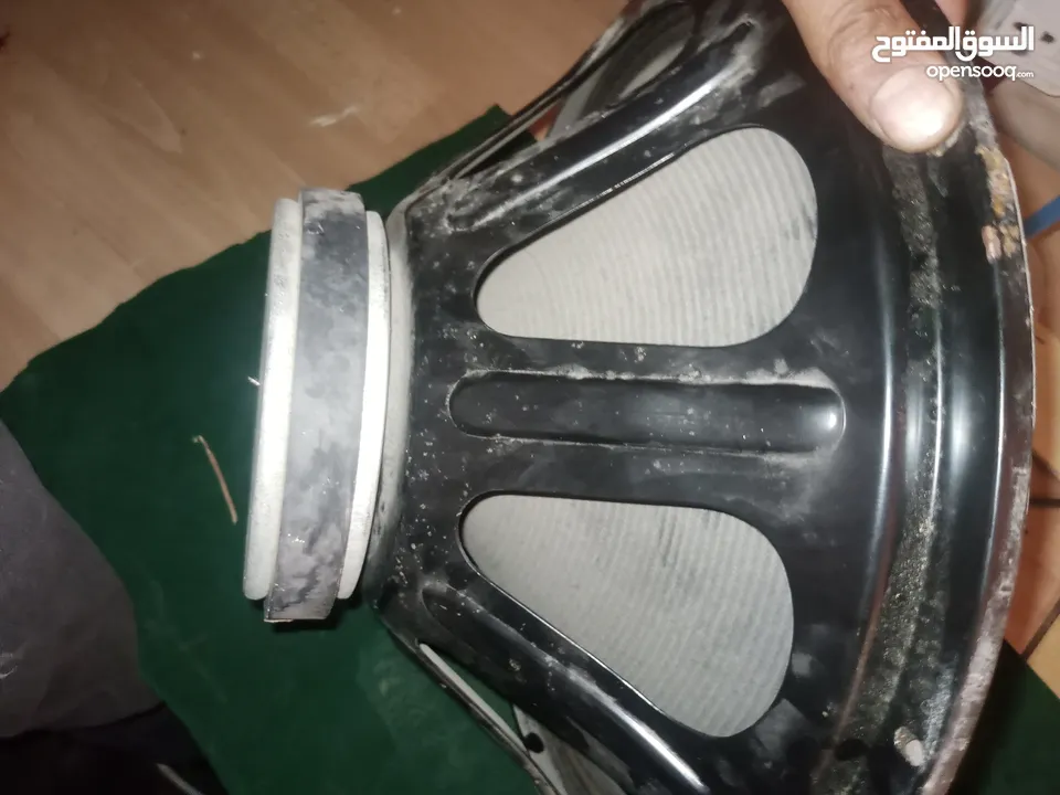 التواصل واتس اب سماعه حفلات صوت زلزال