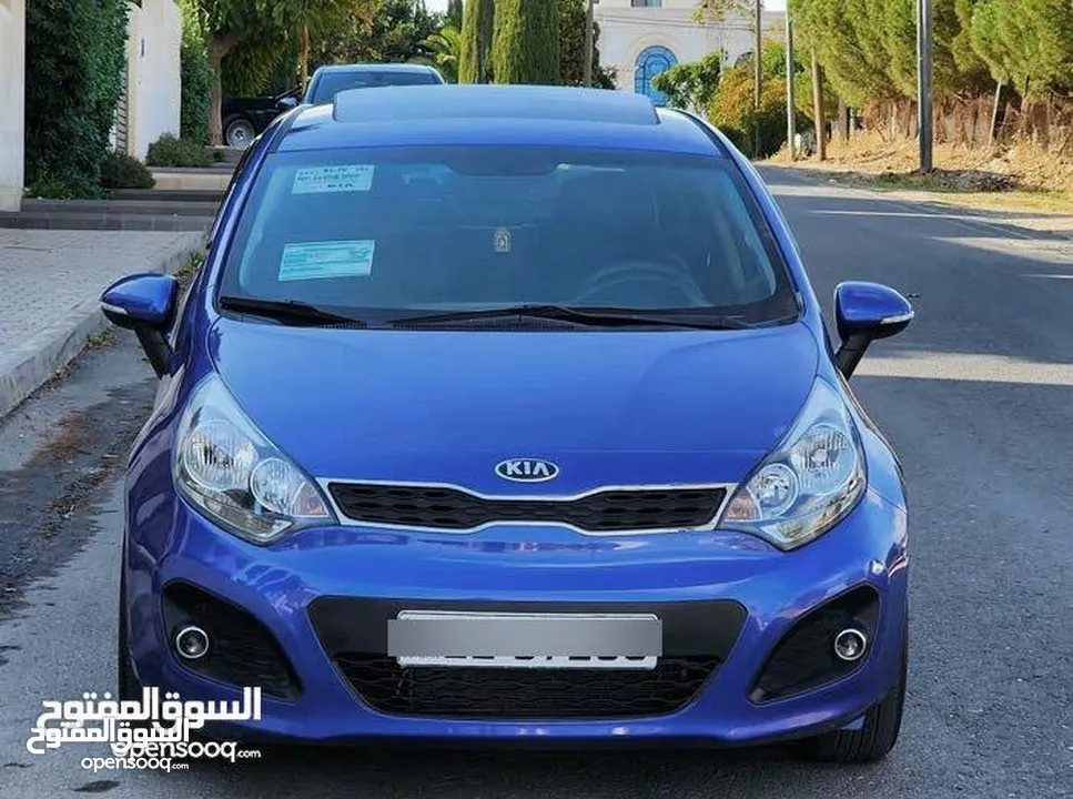 KIA RIO 2012 كيا ريو 2012 هاتش باك فل كامل مع فتحه أعلى مواصفات