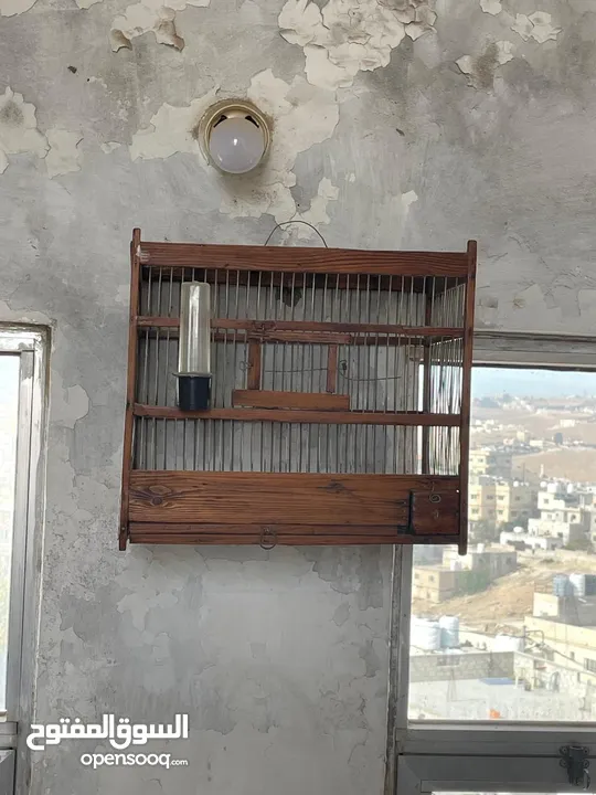 اقفاص خشب نظاف بحاله ممتازه للبيع