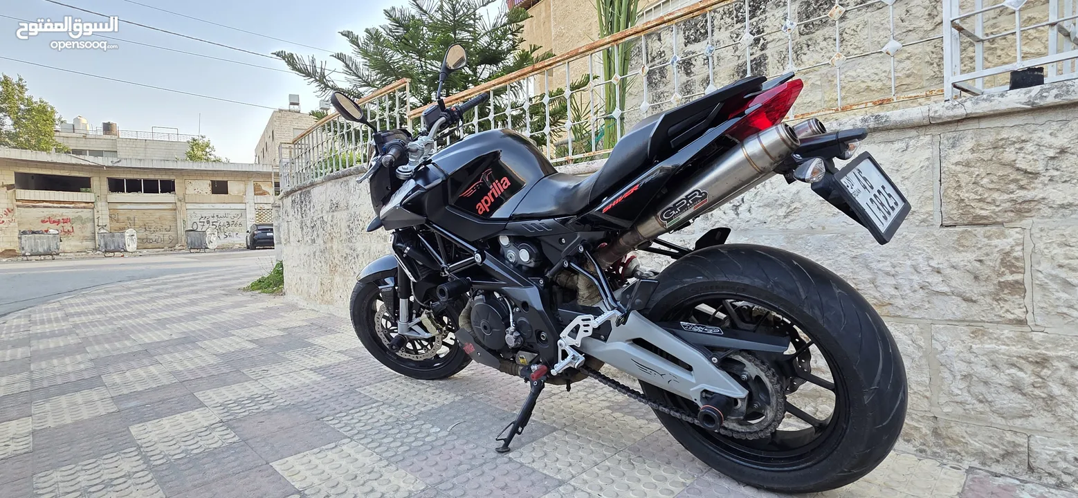 دراجة ابريليا 750 cc بحالة ممتازة 2016 ماشية 24000 فقط مالك ثاني صيانة دورية في الشركة 3200 دينار