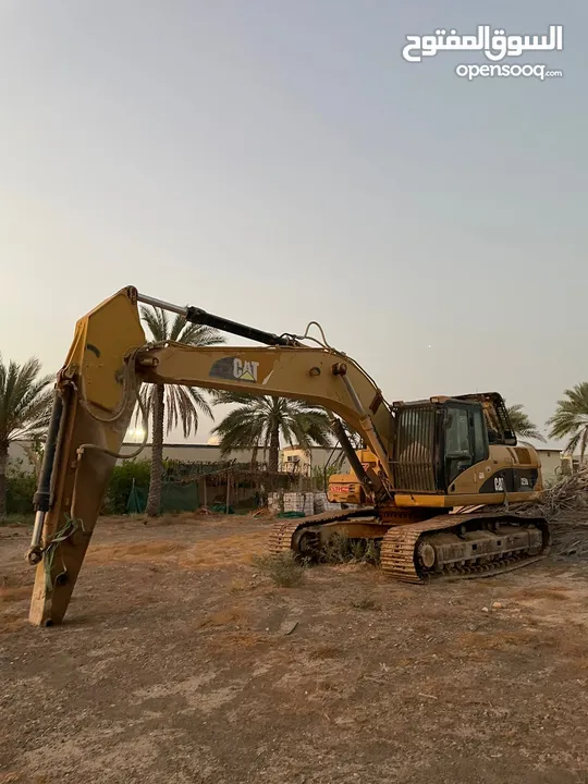 للبيع حفاره كاتربيلر حجم 325D  For sale elevator caterpillar 325D 2008