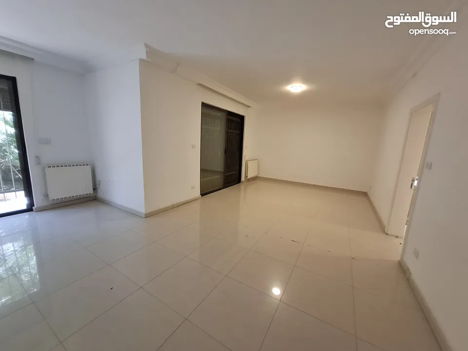 شقة غير مفروشة للإيجار  ( Property 43170 )-174836195