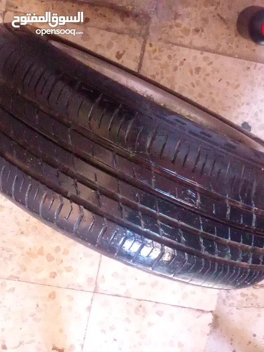 جنط  bbs  الماني اصلي .15 بحالة جيدة جدا . 5 براغي محير .... مع كوشوك نظيف
