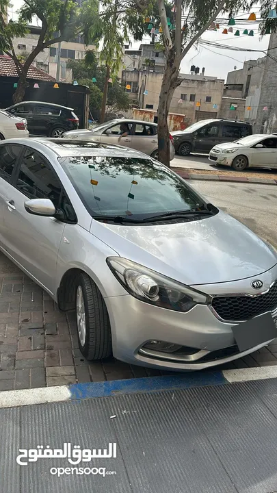 كيا سيراتو 2013 ماتور 1600cc بنزين فتحة سقف