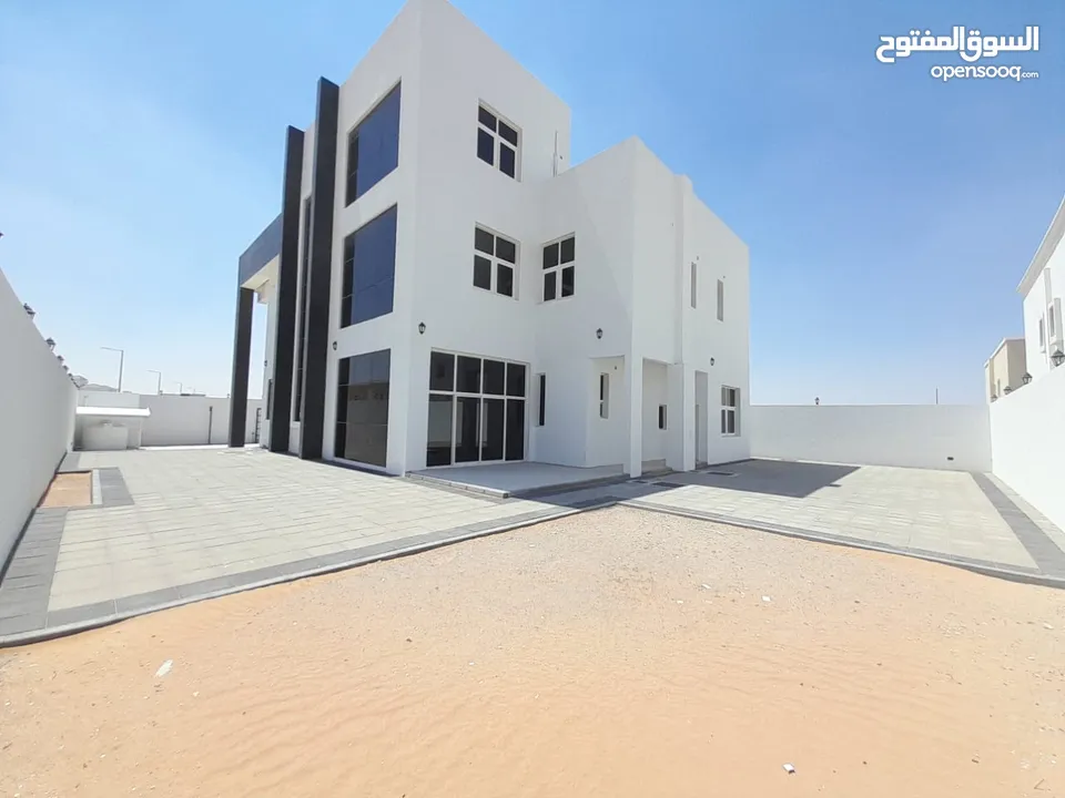 5 غرف 3 صالة مجلس  للايجار مدينة الرياض